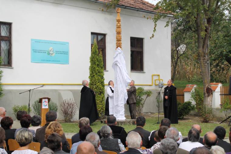 Első írásos említésének 450. évfordulóját ünnepelte a nagygalambfalvi tanintézet