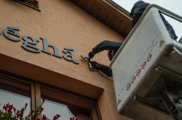 Fejet hajtottak Tanasă előtt? A polgármesterek már nem perelnek, elég nekik egy felszólítás