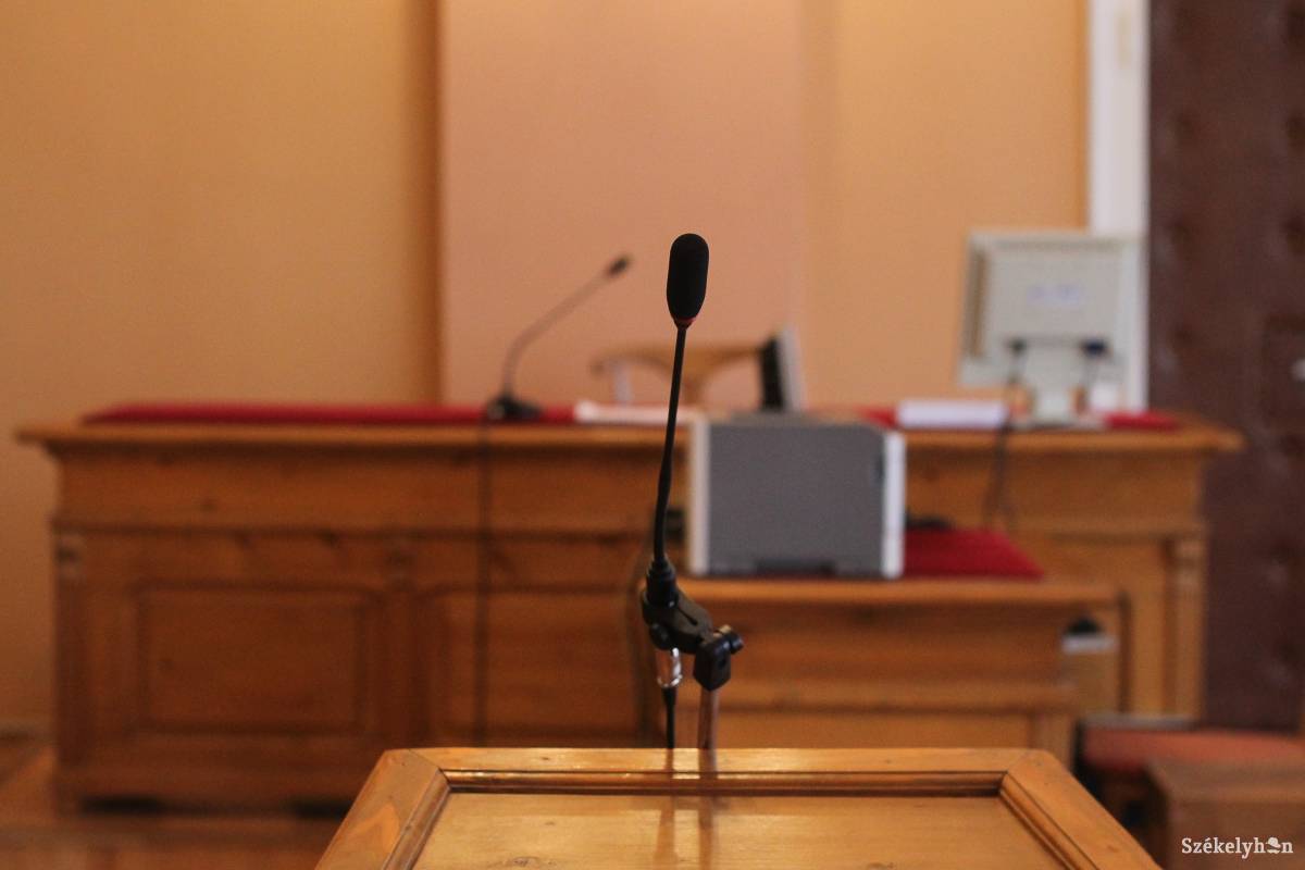 A hétfői tárgyaláson a védelem a legsúlyosabb vádpontot próbálta gyengíteni •  Fotó: Pál Árpád
