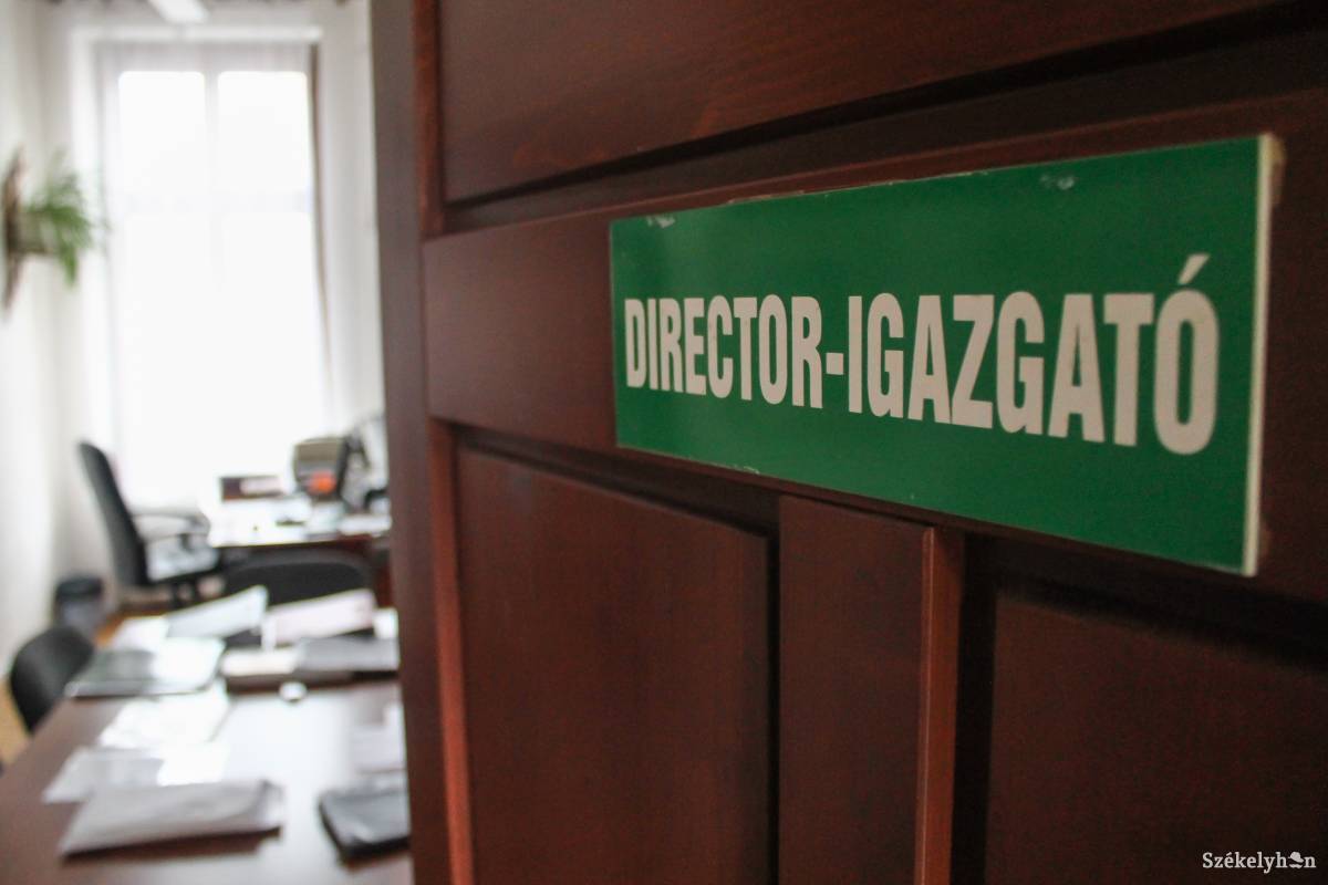 Egyelőre nincs ki beüljön az igazgatói székbe. Illusztráció •  Fotó: Pál Árpád