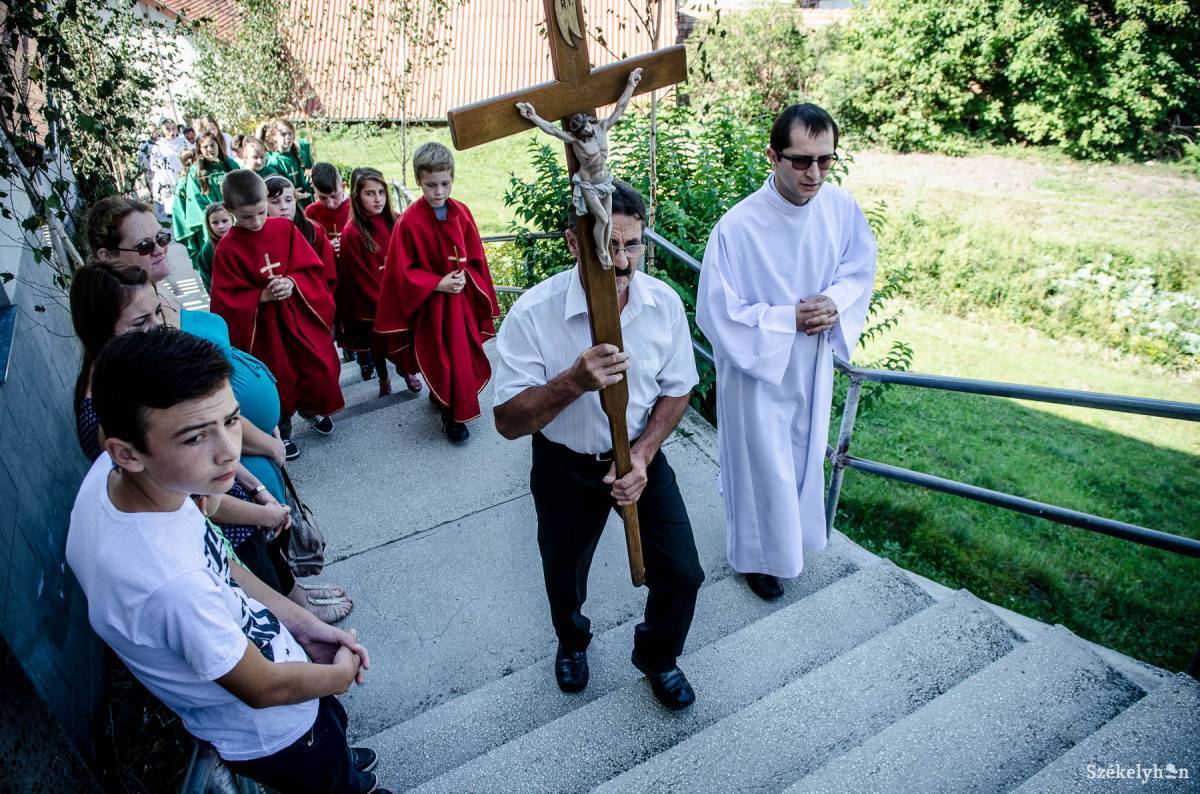 Jeles ünnepnek számít Lövétén Kisboldogasszony napja, hiszen ekkor tartják a templom búcsúünnepét. Archív •  Fotó: Barabás Ákos