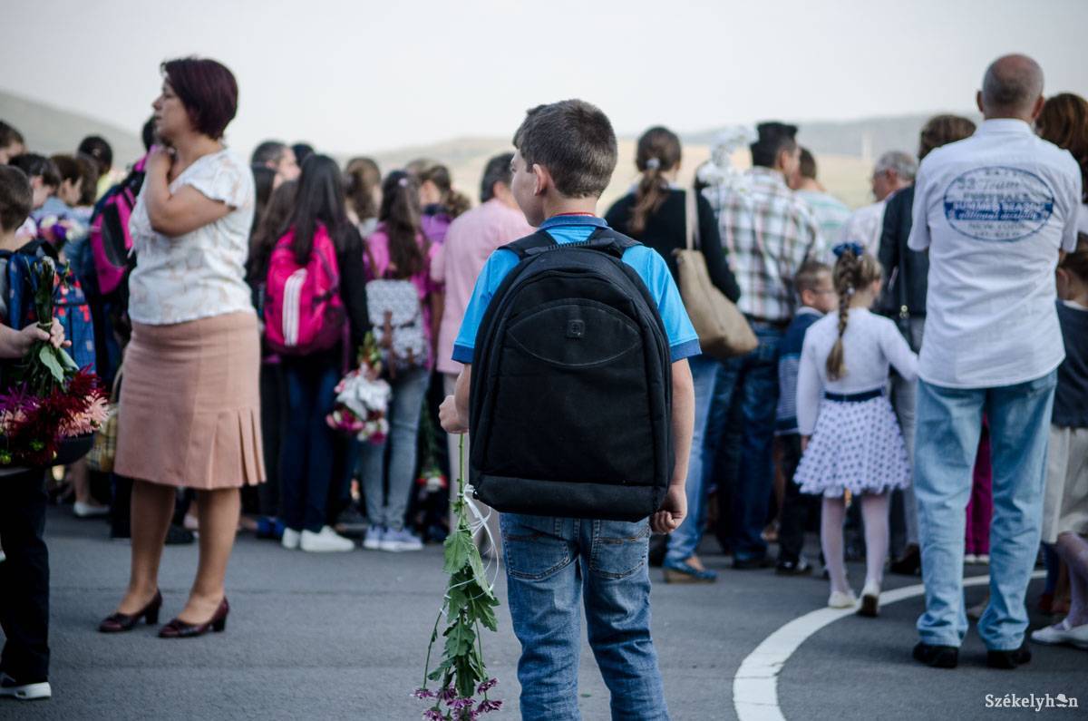 „Vízió nélküli ország, vízió nélküli oktatás” – a diákok ennek inkább elszenvedői, mintsem haszonélvezői •  Fotó: Barabás Ákos