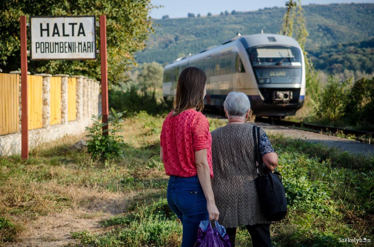 A nagygalambfalvi megálló 2016-ban •  Fotó: Barabás Ákos