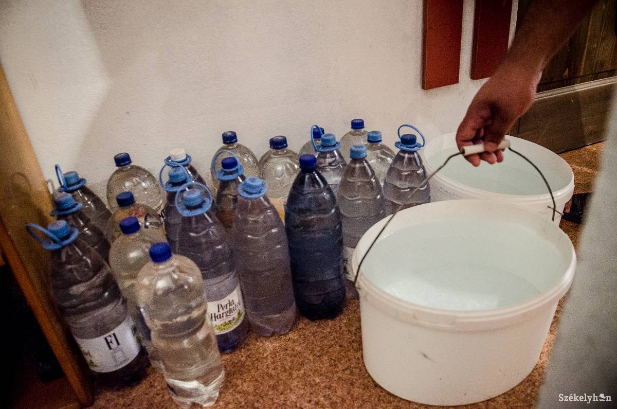 A lakóknak tartalékolniuk kellett a vizet. Illusztráció &bullet;  Fotó: Barabás Ákos