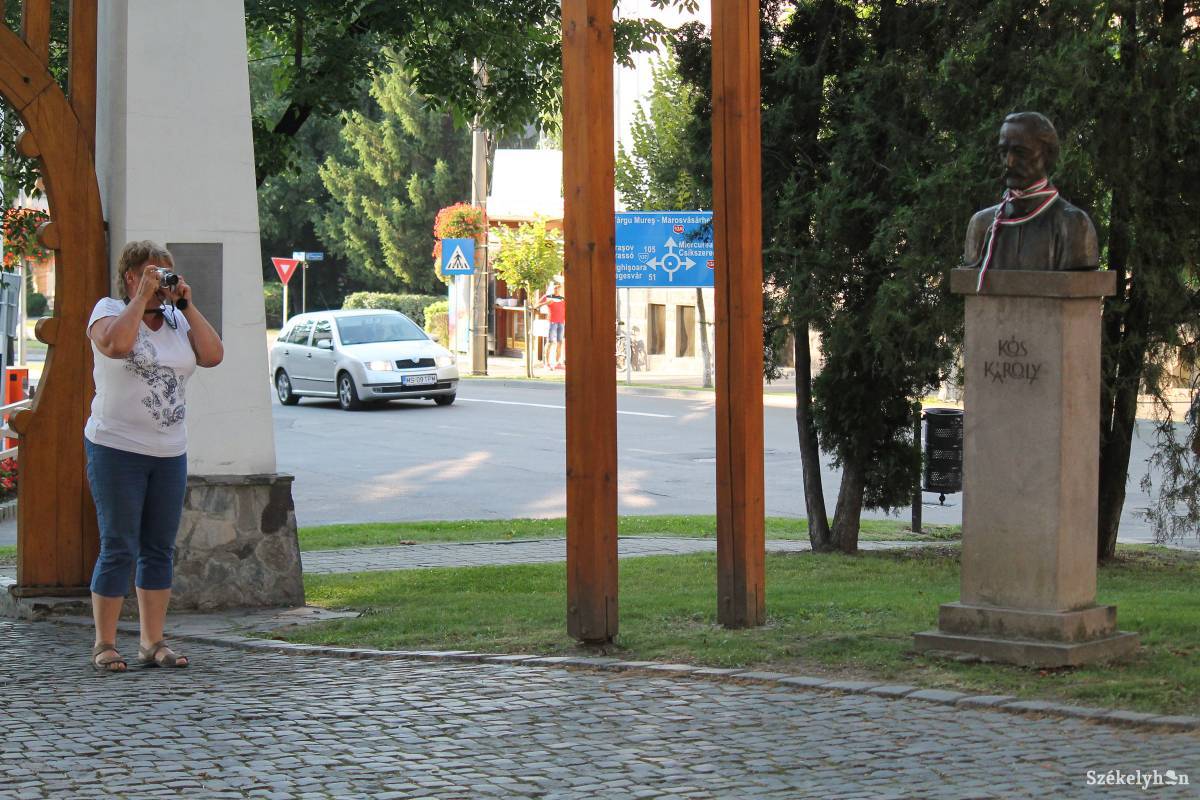 &bullet;  Fotó: Pál Árpád