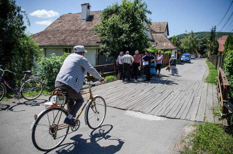 Új hidat szeretnének a Homoród utcaiak