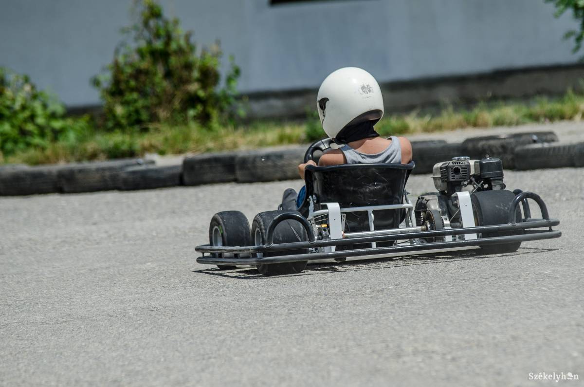 Felbőghetnek a motorok a jövőben Csíkszereda Rét utcai övezetében? Képünk illusztráció •  Fotó: Barabás Ákos