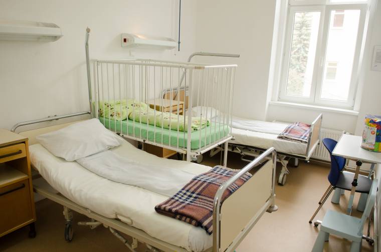 Korszerű kórtermek: felújították a járványügyi osztályt Udvarhelyen