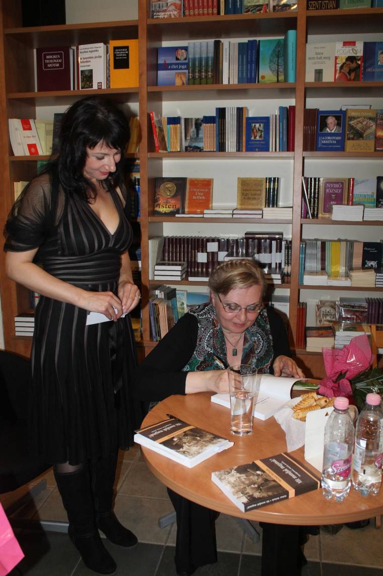 Magyarországon is bemutatta könyvét Molnár Melinda