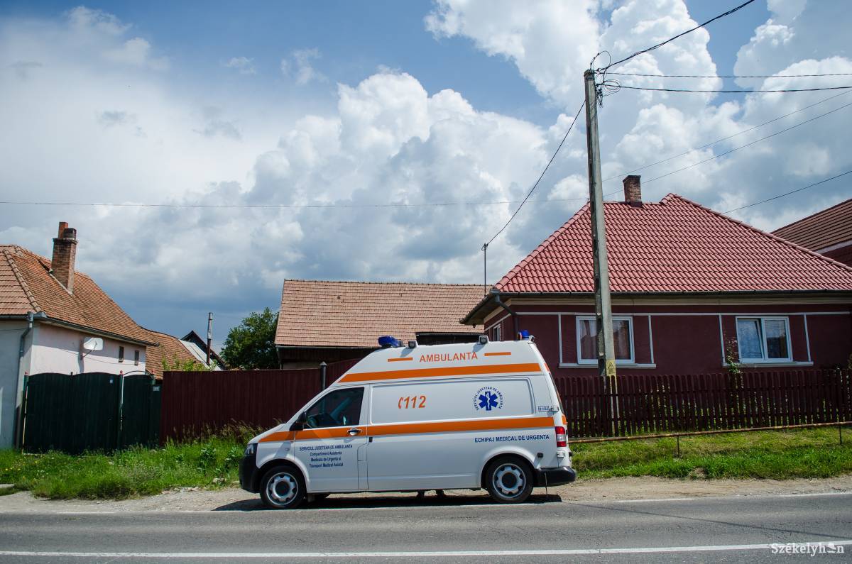 A kiérkező mentősöknek menekülniük kellett az agresszív lakók elől. Illusztráció •  Fotó: Barabás Ákos