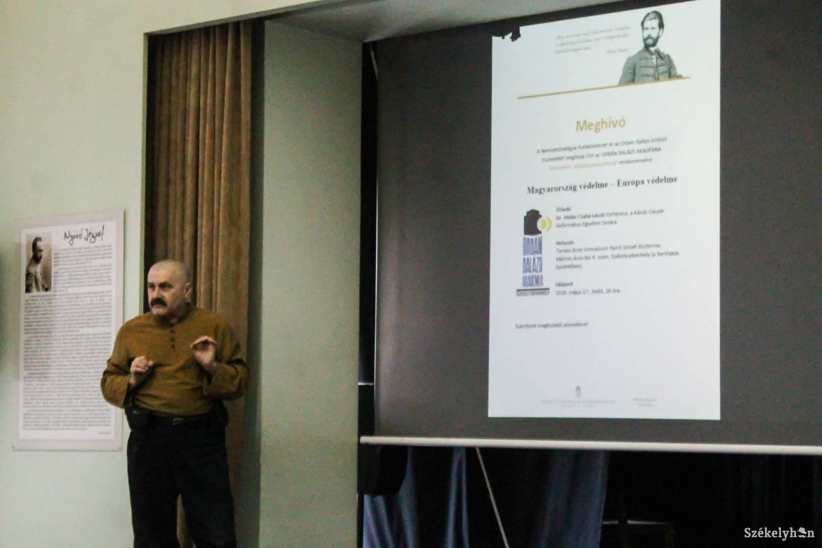 &bullet;  Fotó: Pál Árpád