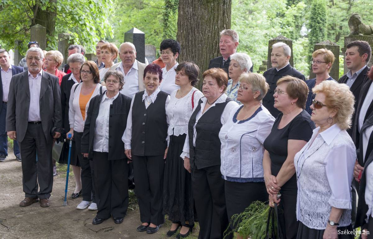 &bullet;  Fotó: Dávid Anna Júlia