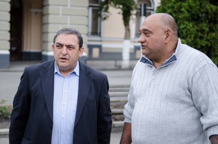 Négy szavazat hiányzott, hat került elő