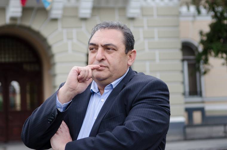 A bürokrácián bukik el Pui Nándor?