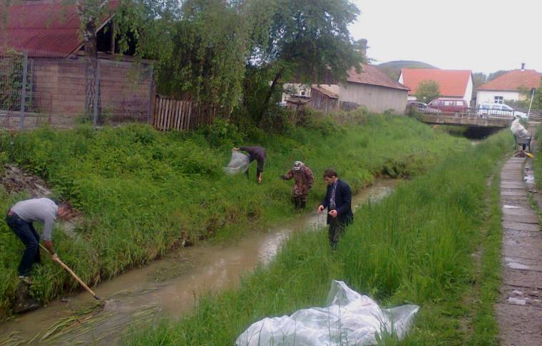 Öt önkéntes ötszáz kilogramm szemetet gyűjtött össze