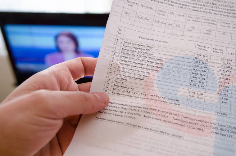 Kétszer fizettetné ki az illetéket a köztévé