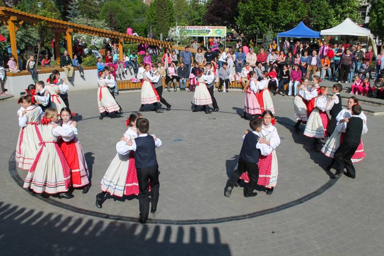 Parkbéli virágözön négy napon át