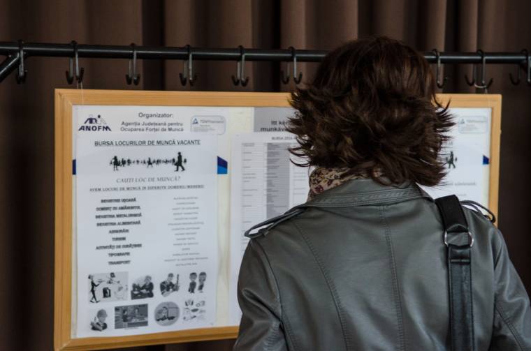 Ennyi betöltetlen állás van országszerte