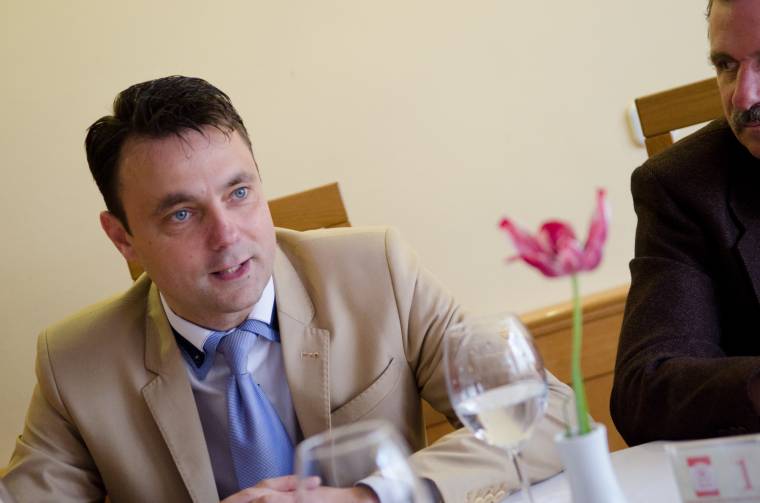 Szakemberekből álló városvezetést szeretne az udvarhelyi független jelölt