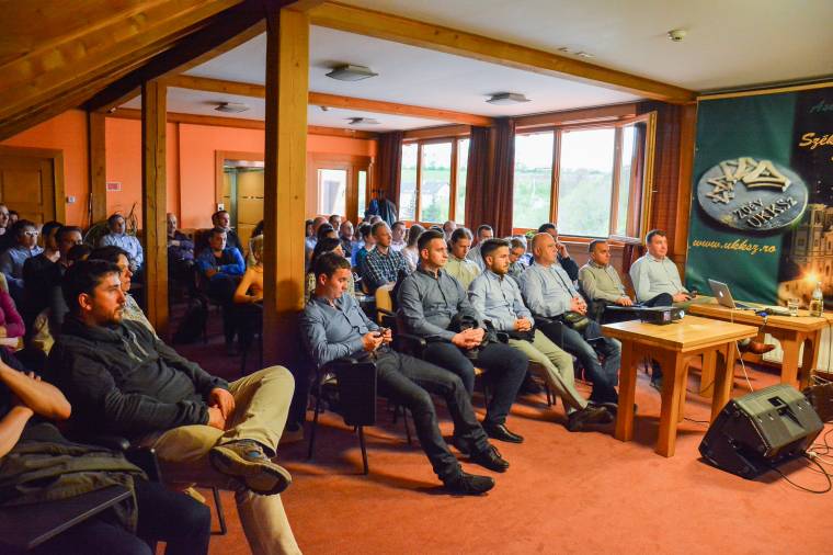 A polgármesterjelöltekkel tárgyalnak a vállalkozók