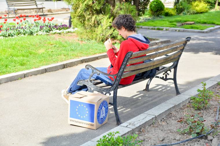 Kiosztják az európai uniós élelmiszercsomagokat