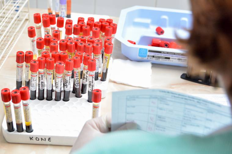 Összeférhetetlenség egy klinikavezetőnél