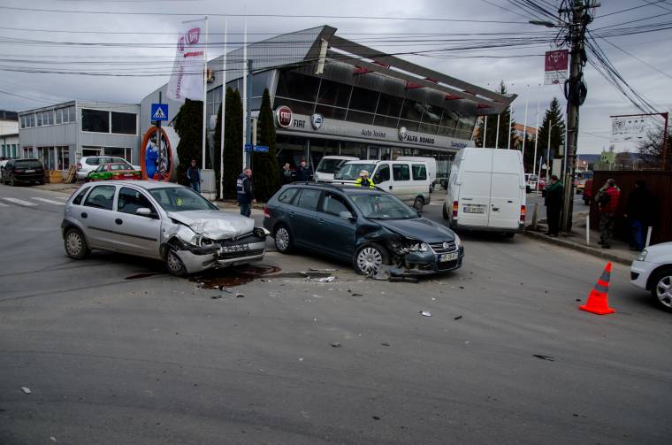 Veszélyes útkereszteződés