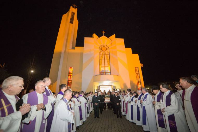 Egy éve hunyt el Botár Gábor plébános