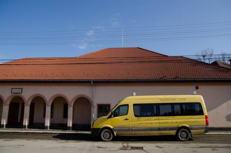 Pedagógusok, ingáznak, ám egyikük jobban jár, mint a másik