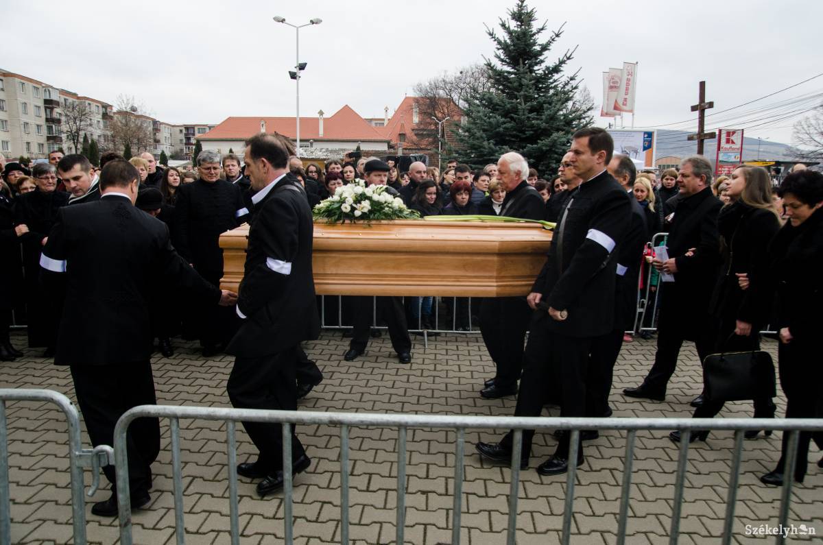 &bullet;  Fotó: Barabás Ákos