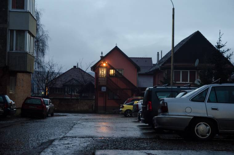 Autós gázolás: nyom maradt a nadrágon, de a rendőrségen nem?