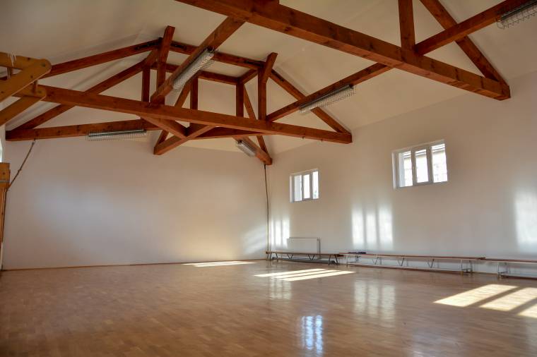 Tornateremmel bővül a kányádi iskola