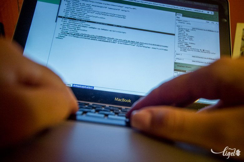 Egyre kevesebb időnk és lehetőségünk marad elgondolkodni a dolgok lényegéről •  Fotó: Barabás Ákos