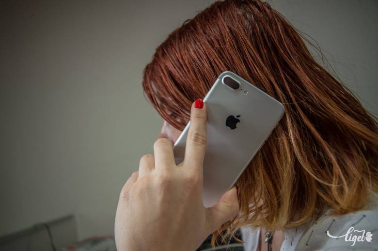 Töretlen az Iphone sikere. Az elmúlt öt év legkeresettebb telefonmárkája •  Fotó: Barabás Ákos