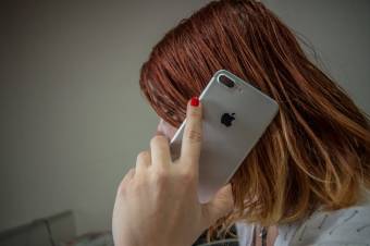 Ne dőljön be, ha valaki banki alkalmazottként pénze elutalására kéri