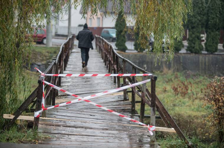 Lezárták a Malom utcai hidat Székelyudvarhelyen