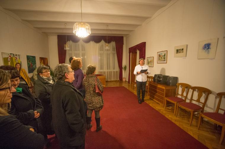 Folytatódik az online aukció a hajléktalanokért