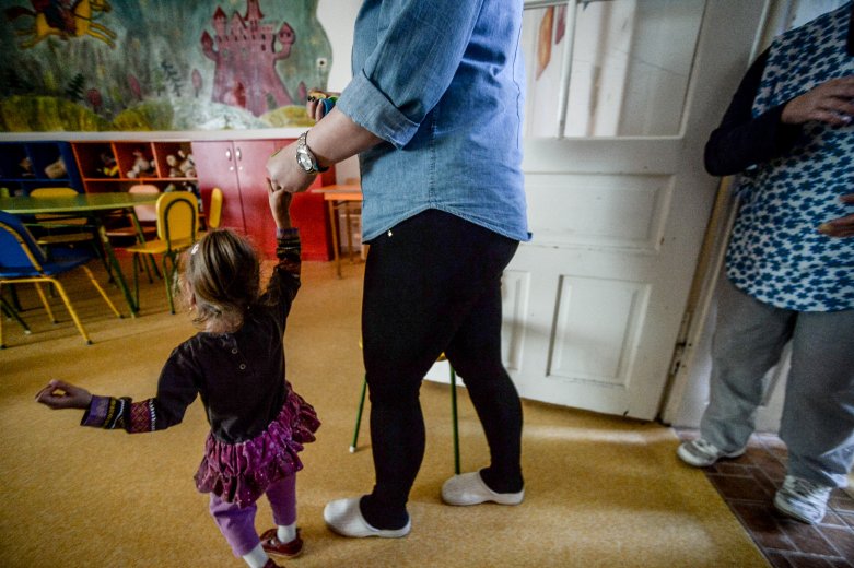 Megkaphatják bérüket a szociális ellátórendszerben dolgozók