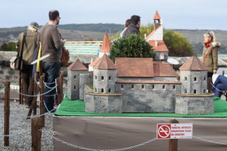 Mintegy húszezer látogatója volt idén a Mini-Erdély parknak