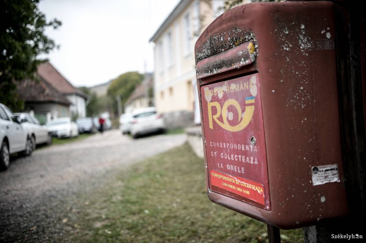 A befektetések hiánya és a megszorító intézkedések miatt romlottak a munkakörülmények a postánál •  Fotó: Barabás Ákos