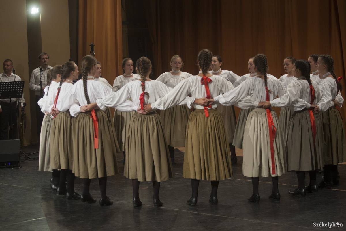 &bullet;  Fotó: Haáz Sándor