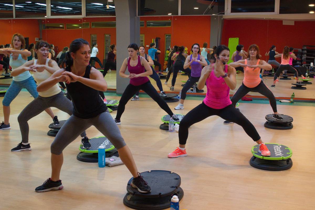 Az edzés nem szenvedés a Fit.Feel-ben. Jó hangulat és társaság van a csoportos órákon •  Fotó: Fit.Feel