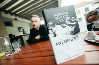 Jász Attila és Murányi Sándor Olivér beszélgetései három székelyföldi helyszínen
