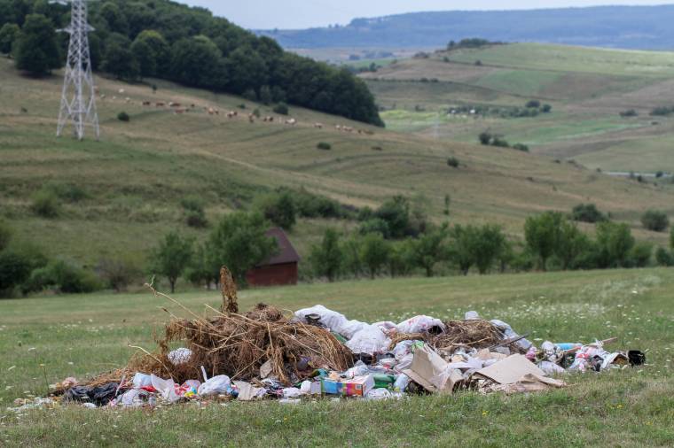 Küzdeni a szemetelők ellen
