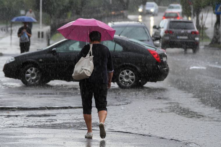 Záporokra, zivatarokra lehet számítani hétfő délutántól