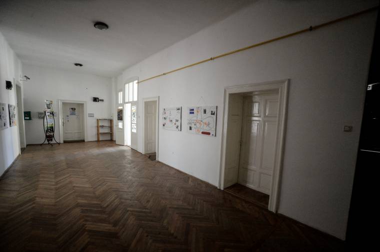 Ki költözik a Kossuth Lajos utca 20. szám alatti ingatlanba?