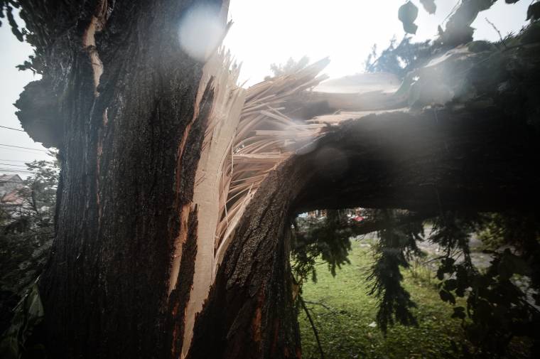 Viharok, felhőszakadás, jégeső: sárga riasztást adtak ki a hatóságok