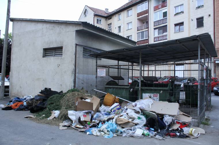 Továbbra sincs helye az építkezési hulladéknak a háztartási szemét mellett