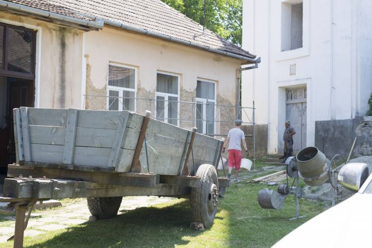 Tanévkezdés előtt: vidéki iskolák engedély nélkül