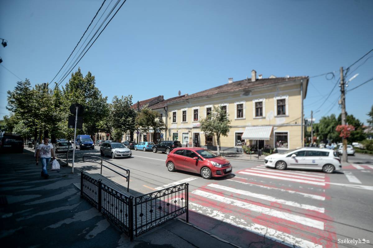 A teljes Kossuth Lajos utca épített örökségként van nyilvántartva •  Fotó: Barabás Ákos